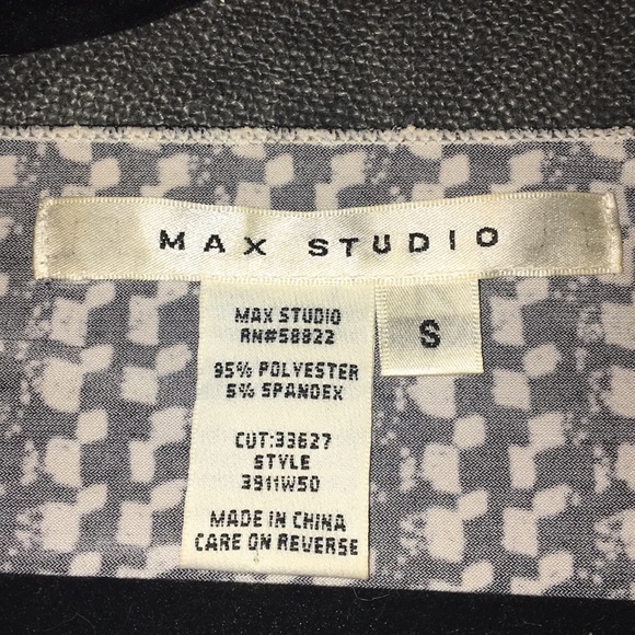 Women’s Maxi Dress with three qtr inch sleeves - Picture 6 of 6